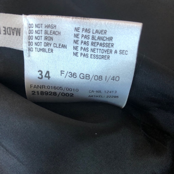 Basler Black Scalloped Edge Lamb Leather Jacket - Picture 8 of 8